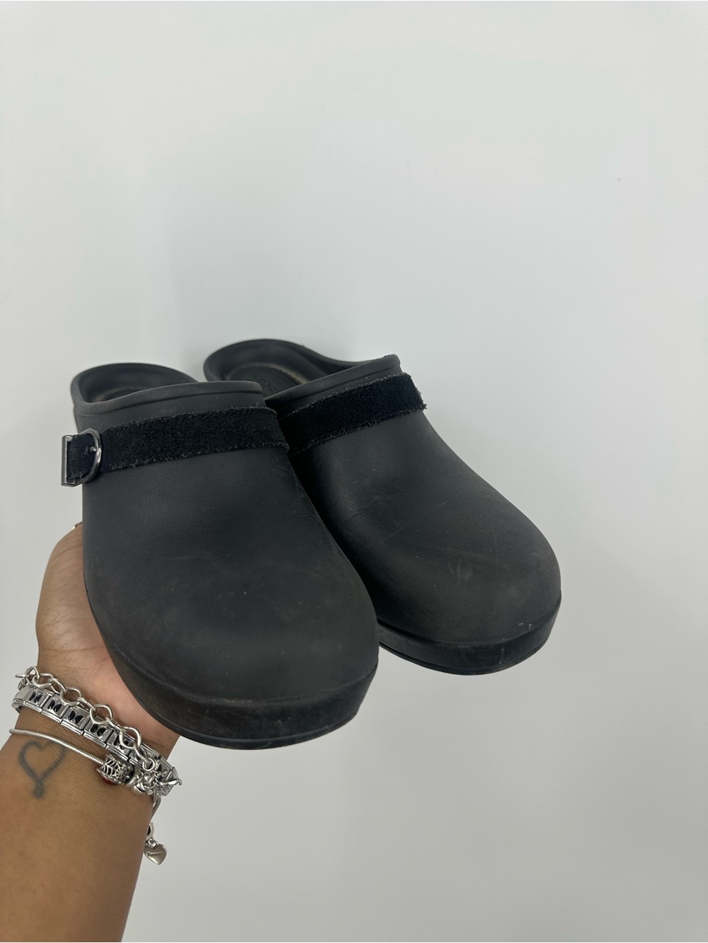 Crocs Black Sarah Clog Mule Size Women's 7 Platforms Chunky Grunge - Picture 3 of 10